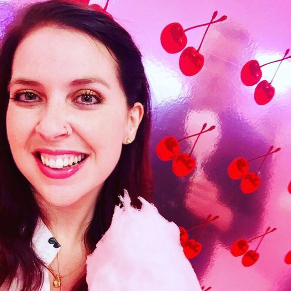 Meet your Posher, Ashley - Picture 1 of 1